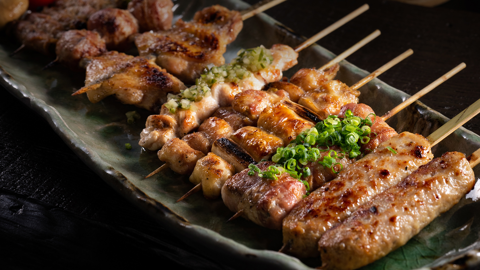 土浦駅近くの居酒屋 炭火串焼き もん【特製つくね、もも焼き鳥の公式通販】